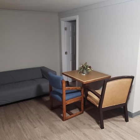 Parkrose Inn And Suites Portland Esterno foto