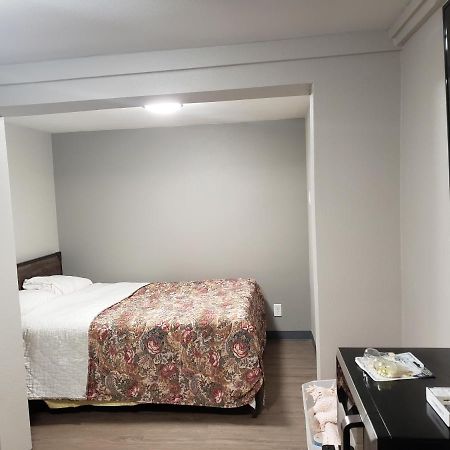 Parkrose Inn And Suites Portland Esterno foto